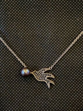 Tahitian Pearl Sterling Silver Swallow Necklace with Black Pearl Accent